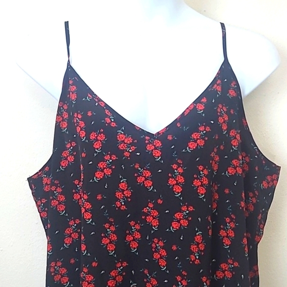 Babydoll Sundress v neck black w red roses Contrast print spaghetti Straps - Picture 2 of 3